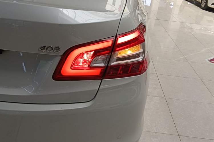 Used Peugeot 408 2015 1.2T Automatic Luxury Edition Right Rear Taillight