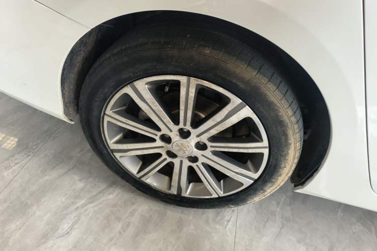 Used Peugeot 408 2015 1.2T Automatic Luxury Edition Right Rear Wheel Hub