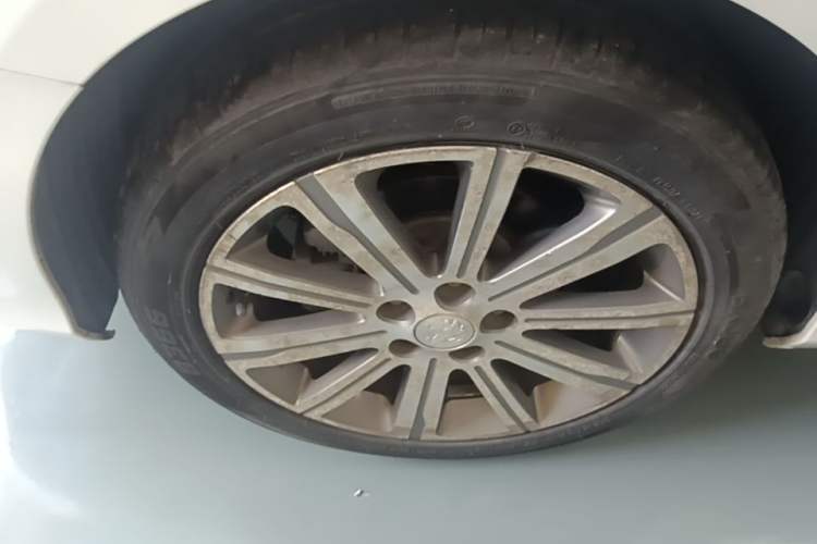 Used Peugeot 408 2015 1.2T Automatic Luxury Edition Right Rear Wheel Hub