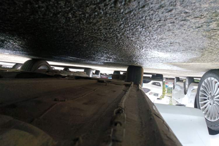 Used Peugeot 408 2015 1.2T Automatic Luxury Edition Right Side Sill
