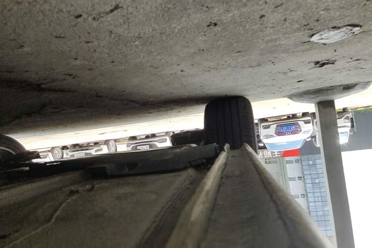 Used Peugeot 408 2015 1.2T Automatic Luxury Edition Right Side Sill
