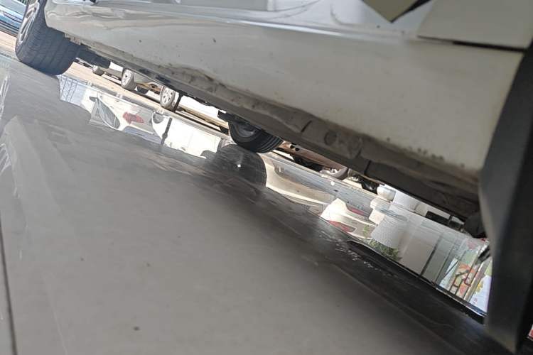 Used Peugeot 408 2015 1.2T Automatic Luxury Edition Right Side Sill