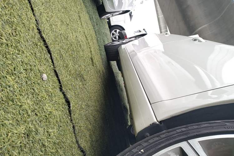 Used Peugeot 408 2015 1.2T Automatic Luxury Edition Right Side Sill
