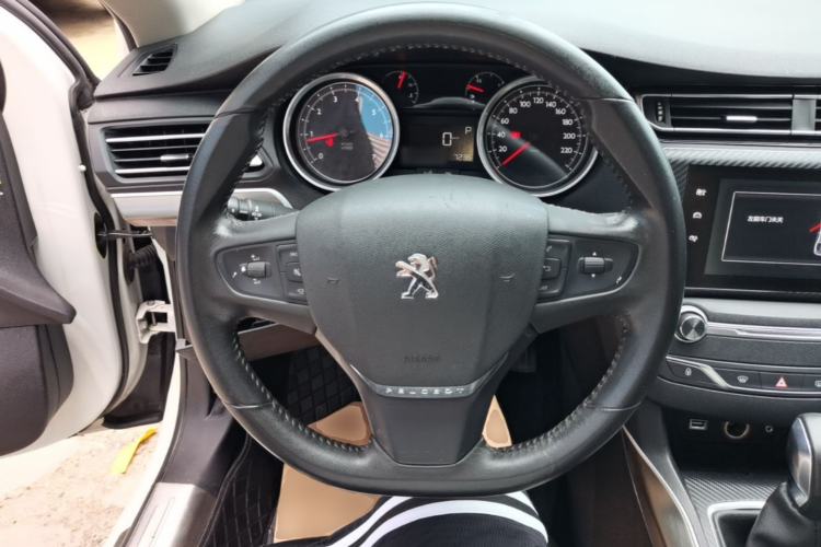 Used Peugeot 408 2015 1.2T Automatic Luxury Edition Steering Wheel