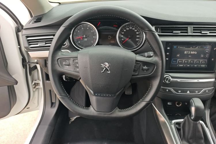 Used Peugeot 408 2015 1.2T Automatic Luxury Edition Steering Wheel