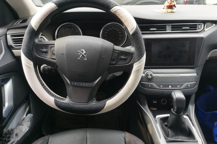 Used Peugeot 408 2015 1.2T Automatic Luxury Edition Steering Wheel