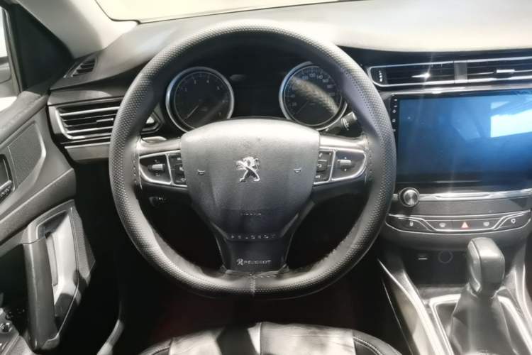 Used Peugeot 408 2015 1.2T Automatic Luxury Edition Steering Wheel