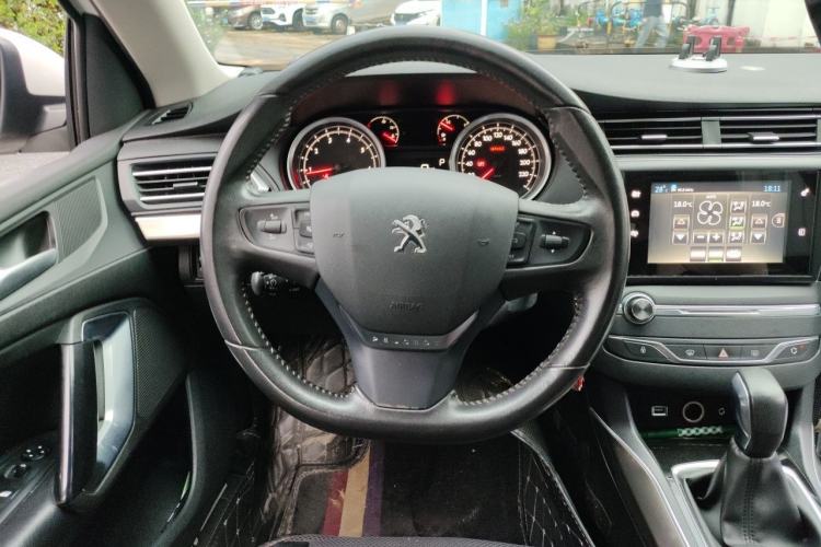 Used Peugeot 408 2015 1.2T Automatic Luxury Edition Steering Wheel