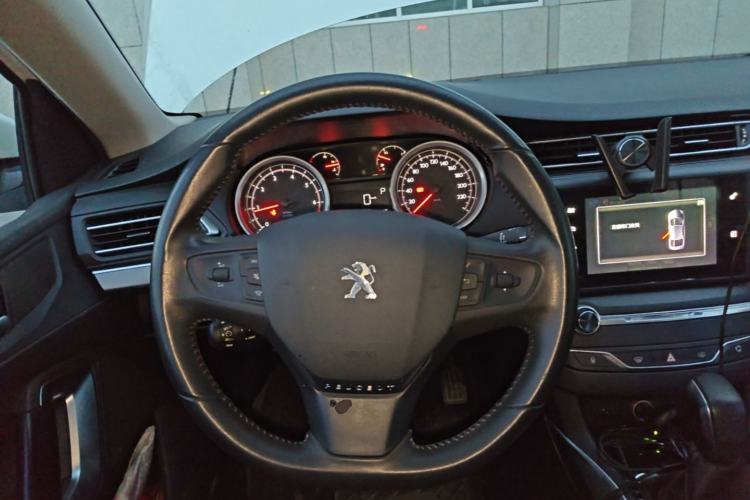Used Peugeot 408 2015 1.2T Automatic Luxury Edition Steering Wheel