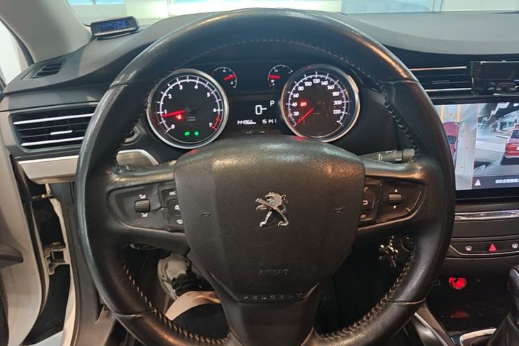 Used Peugeot 408 2015 1.2T Automatic Luxury Edition Steering Wheel