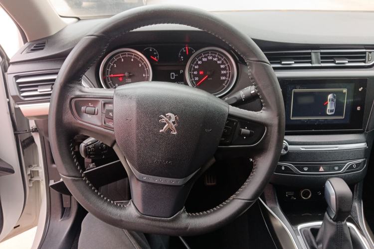 Used Peugeot 408 2015 1.2T Automatic Luxury Edition Steering Wheel