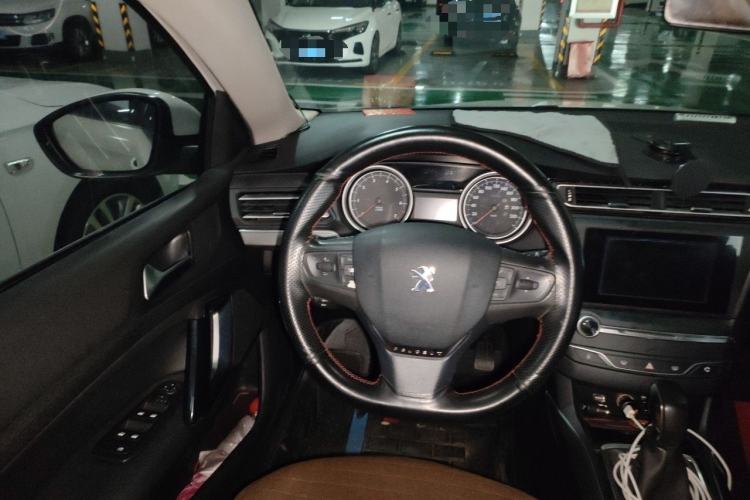 Used Peugeot 408 2015 1.2T Automatic Luxury Edition Steering Wheel