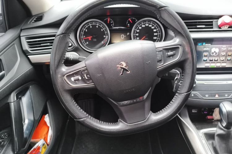 Used Peugeot 408 2015 1.2T Automatic Luxury Edition Steering Wheel