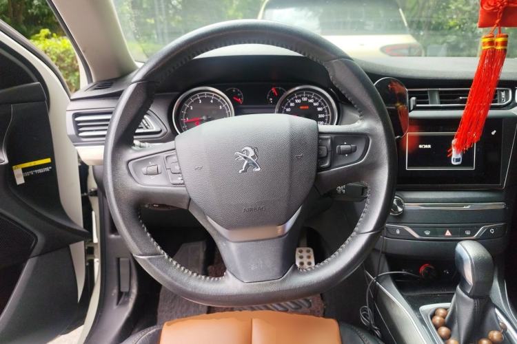 Used Peugeot 408 2015 1.2T Automatic Luxury Edition Steering Wheel