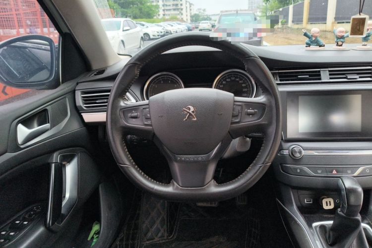 Used Peugeot 408 2015 1.2T Automatic Luxury Edition Steering Wheel