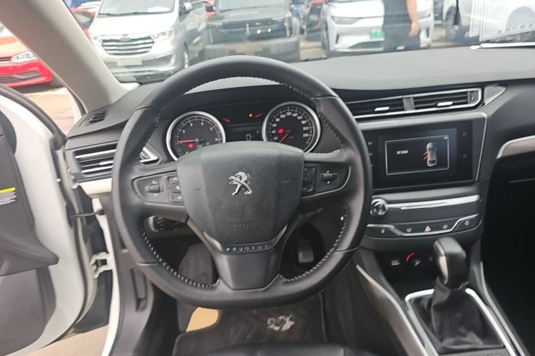 Used Peugeot 408 2015 1.2T Automatic Luxury Edition Steering Wheel