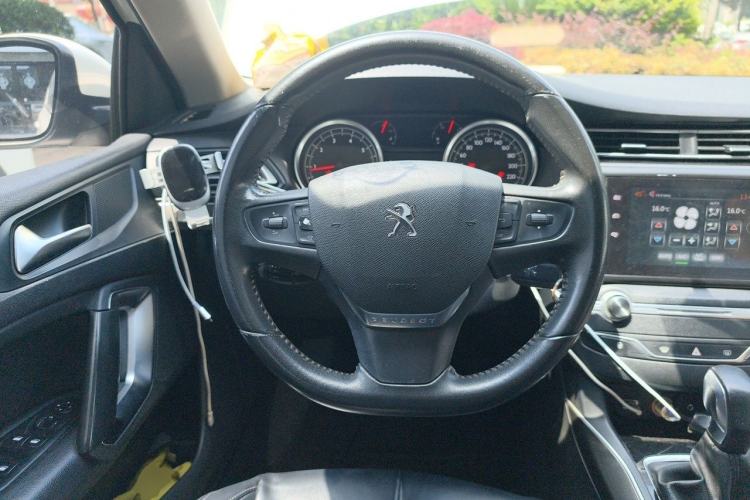 Used Peugeot 408 2015 1.2T Automatic Luxury Edition Steering Wheel