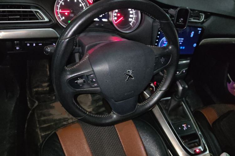 Used Peugeot 408 2015 1.2T Automatic Luxury Edition Steering Wheel