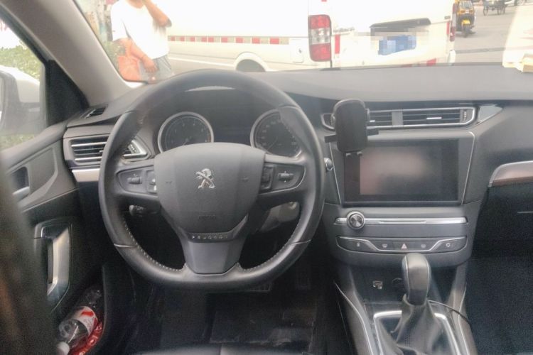 Used Peugeot 408 2015 1.2T Automatic Luxury Edition Steering Wheel