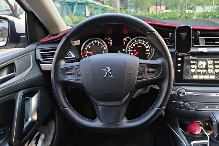 Used Peugeot 408 2015 1.2T Automatic Luxury Edition Steering Wheel