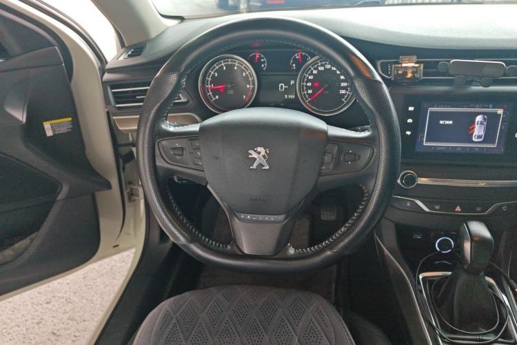 Used Peugeot 408 2015 1.2T Automatic Luxury Edition Steering Wheel
