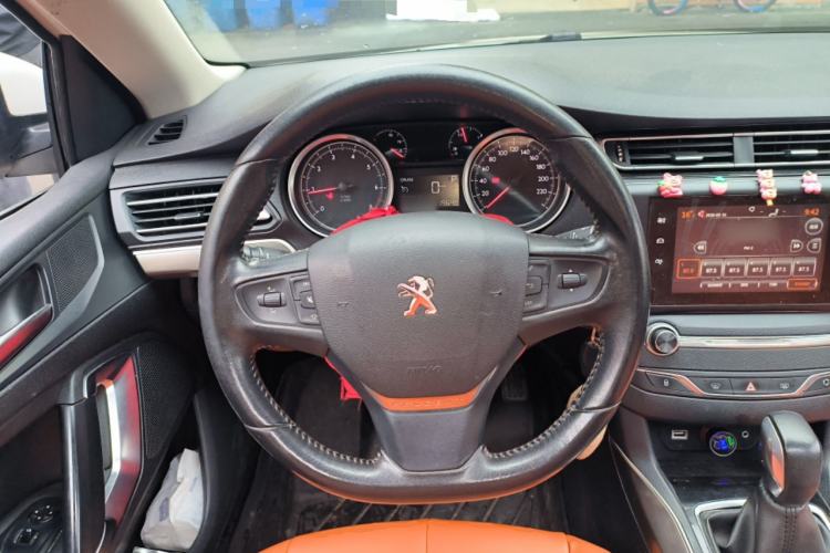 Used Peugeot 408 2015 1.2T Automatic Luxury Edition Steering Wheel