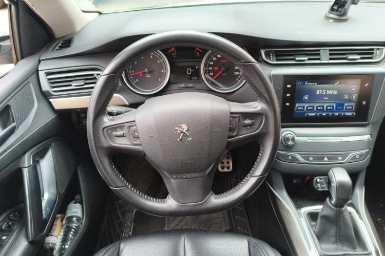 Used Peugeot 408 2015 1.2T Automatic Luxury Edition Steering Wheel