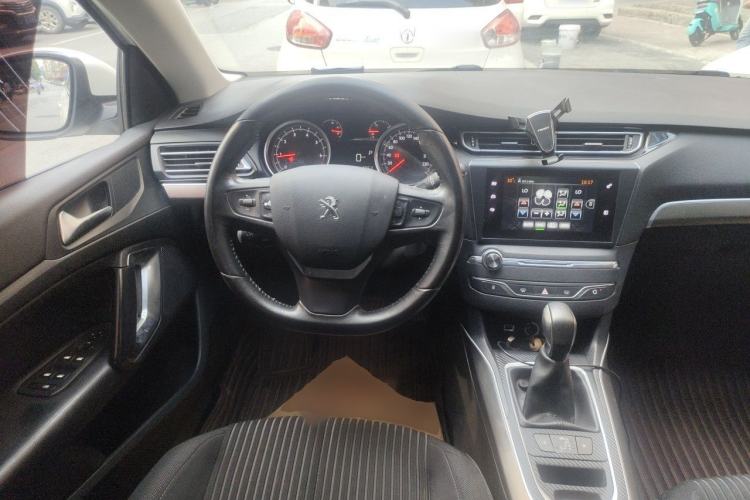 Used Peugeot 408 2015 1.2T Automatic Luxury Edition Steering Wheel