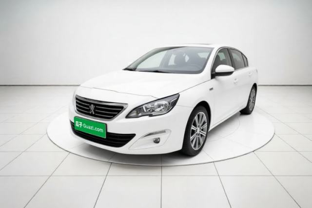 Używany Peugeot 408 2015 1.2T Automatic Luxury Edition