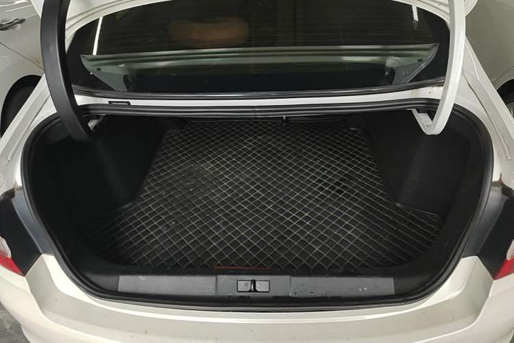 Used Peugeot 408 2015 1.2T Automatic Luxury Edition Trunk