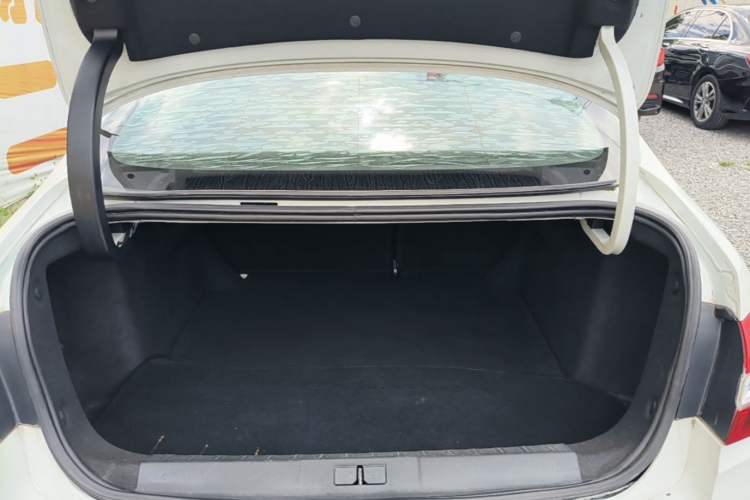 Used Peugeot 408 2015 1.2T Automatic Luxury Edition Trunk