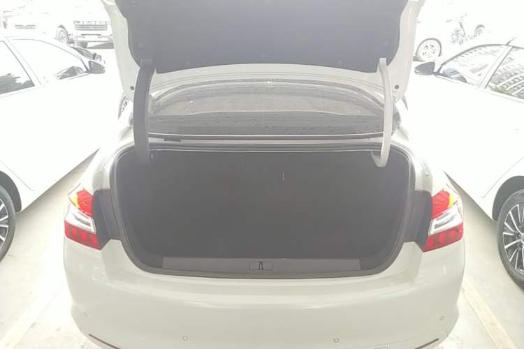 Used Peugeot 408 2015 1.2T Automatic Luxury Edition Trunk