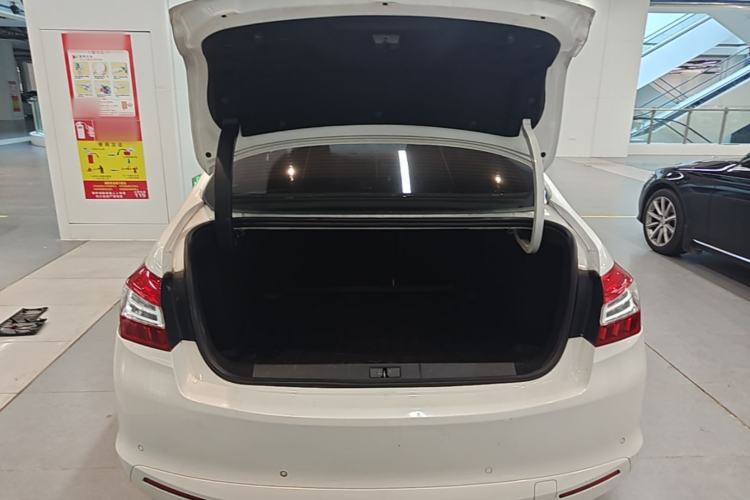 Used Peugeot 408 2015 1.2T Automatic Luxury Edition Trunk