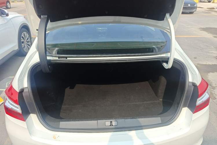 Used Peugeot 408 2015 1.2T Automatic Glory Edition Trunk