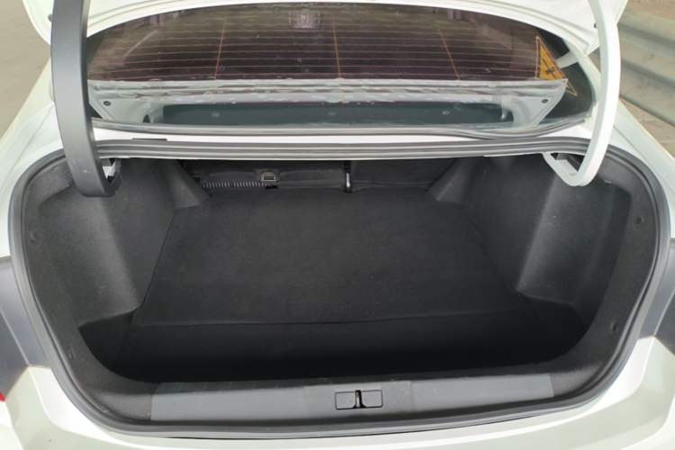 Used Peugeot 408 2015 1.2T Automatic Glory Edition Trunk