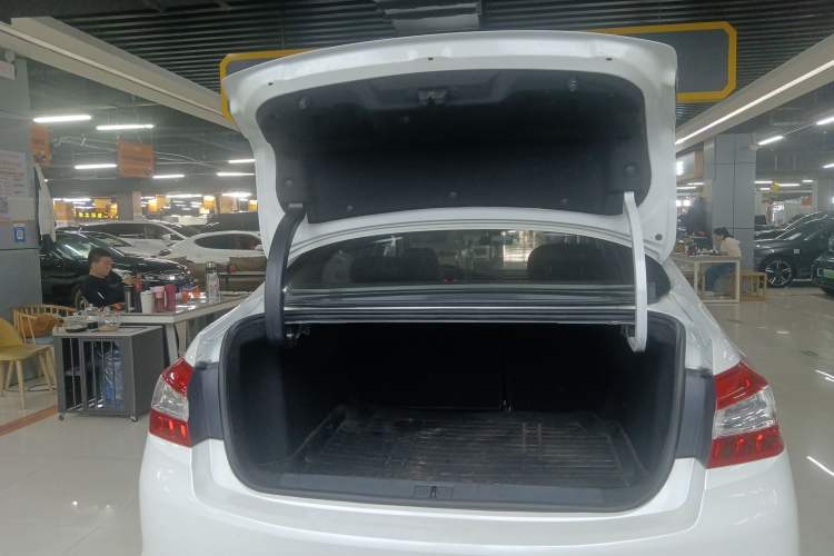 Used Peugeot 408 2015 1.2T Automatic Luxury Edition Trunk