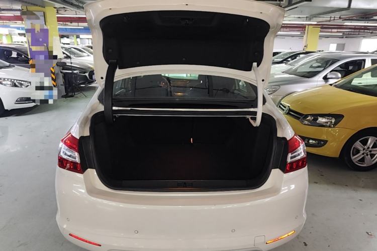 Used Peugeot 408 2015 1.2T Automatic Luxury Edition Trunk
