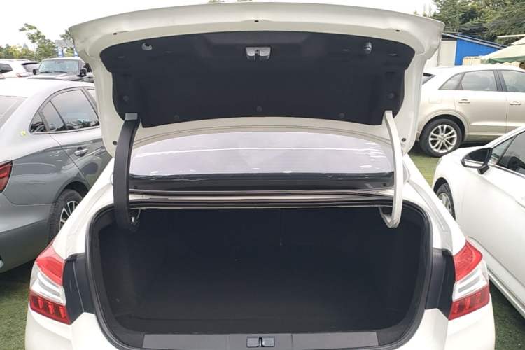 Used Peugeot 408 2015 1.2T Automatic Luxury Edition Trunk