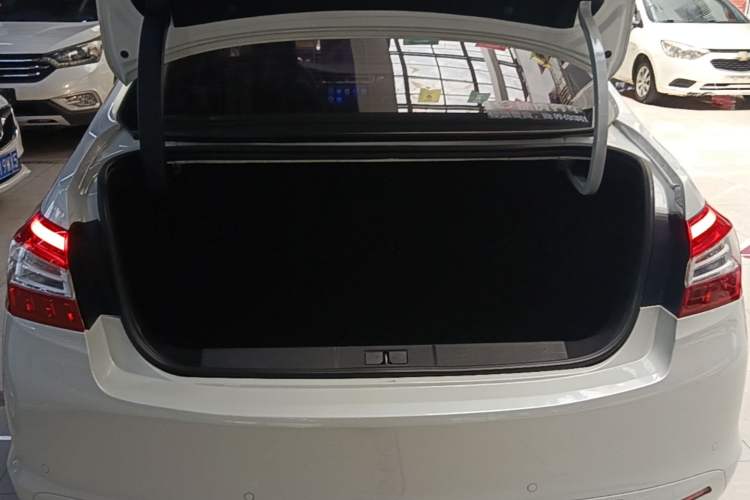 Used Peugeot 408 2015 1.2T Automatic Luxury Edition Trunk