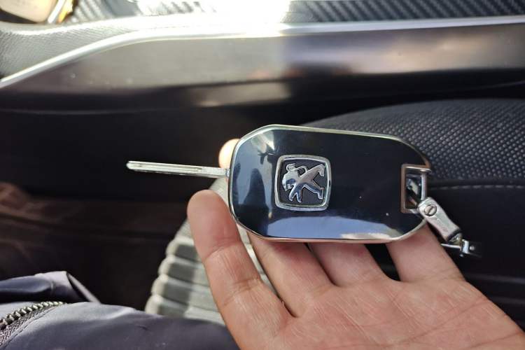 Used Peugeot 408 2015 1.2T Automatic Luxury Edition Vehicle Key