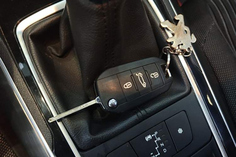 Used Peugeot 408 2015 1.2T Automatic Luxury Edition Vehicle Key