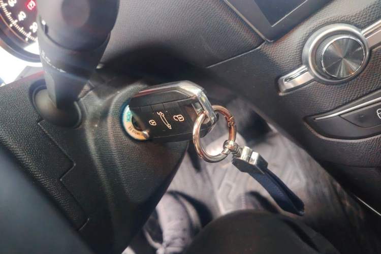 Used Peugeot 408 2015 1.2T Automatic Luxury Edition Vehicle Key