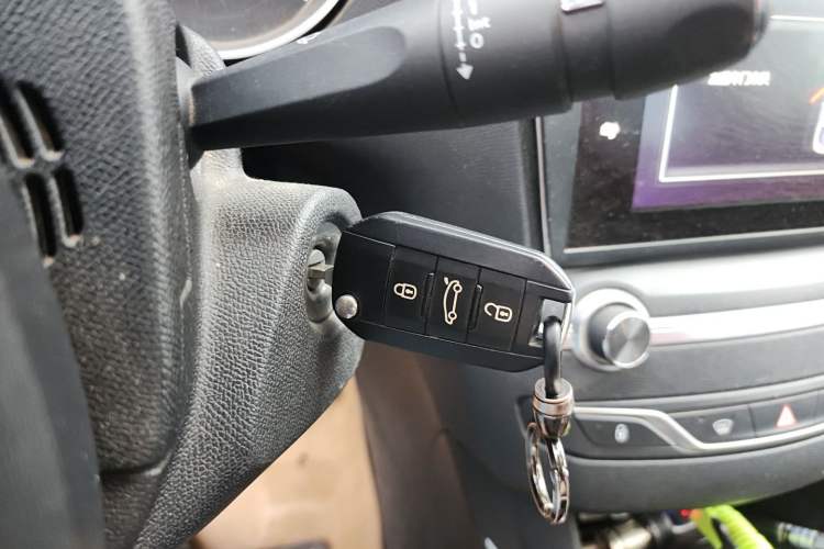 Used Peugeot 408 2015 1.2T Automatic Luxury Edition Vehicle Key