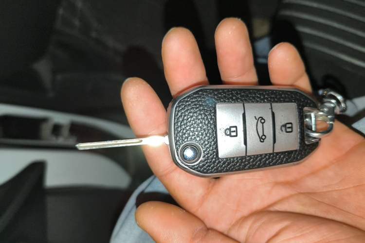 Used Peugeot 408 2015 1.2T Automatic Luxury Edition Vehicle Key