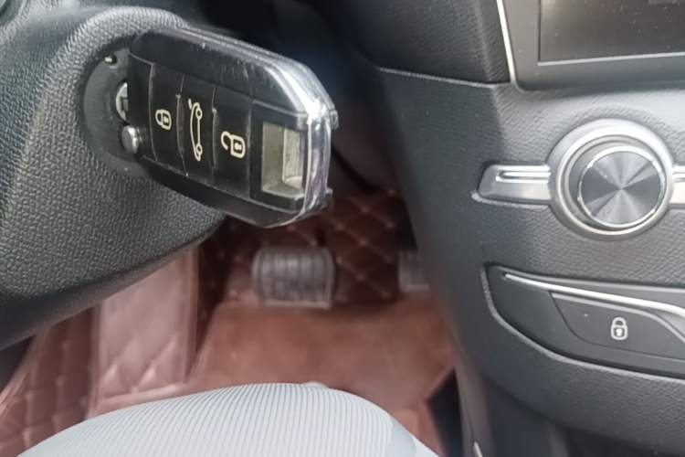 Used Peugeot 408 2015 1.2T Automatic Luxury Edition Vehicle Key