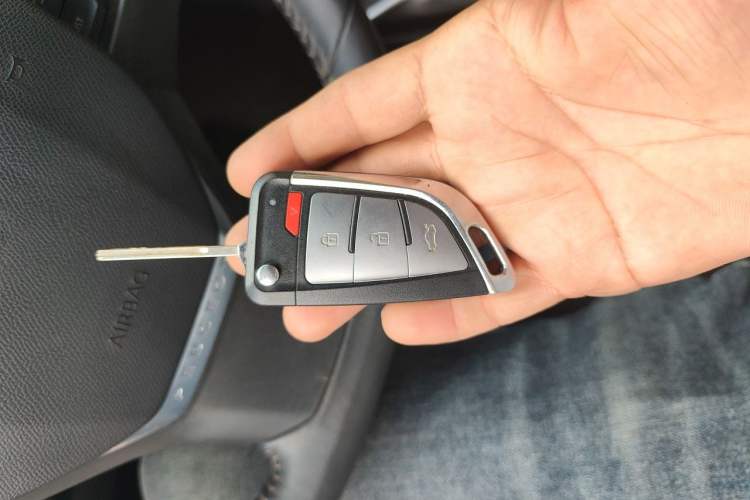 Used Peugeot 408 2015 1.2T Automatic Luxury Edition Vehicle Key