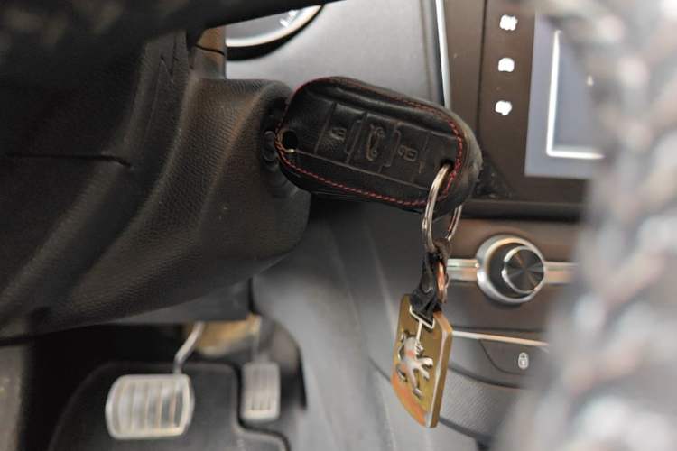 Used Peugeot 408 2015 1.2T Automatic Luxury Edition Vehicle Key