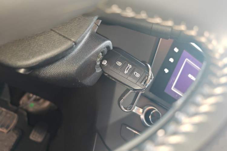 Used Peugeot 408 2015 1.2T Automatic Luxury Edition Vehicle Key