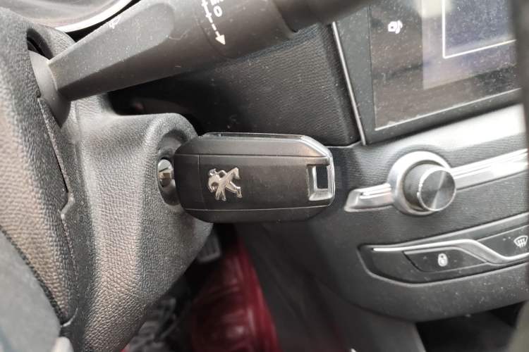 Used Peugeot 408 2015 1.2T Automatic Luxury Edition Vehicle Key