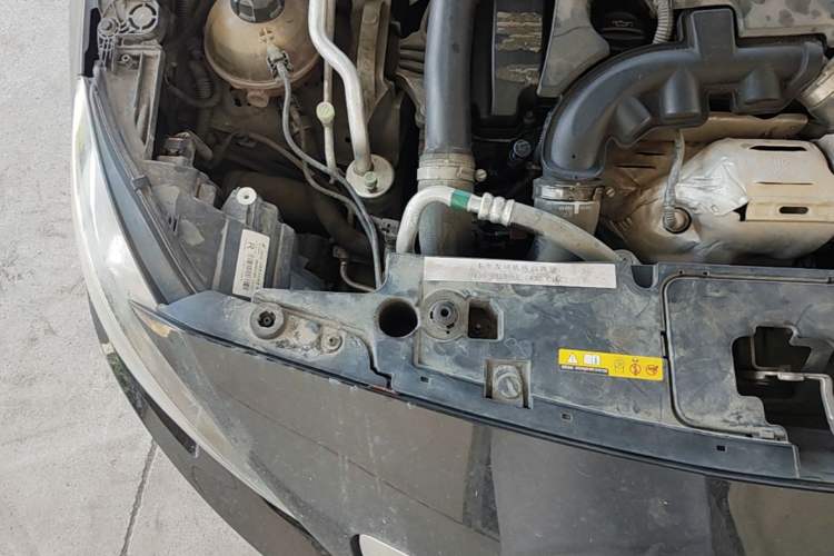 Used Peugeot 408 2016 1.6T Automatic Luxury Edition Engine Bay Right